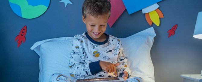 Digital Nanning: ¿por qué deberías repensar el dar a tu niño una tablet para jugar? 5 Digital Nanning niños tecnologia movil tablet