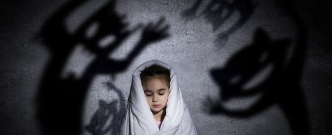 Nictofobia: cómo superar la fobia a la oscuridad 6 Nictofobia cómo superar la fobia a la oscuridad psicologia neurita blog