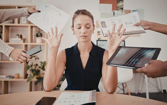 Neurita 2 Mente ocupada la trampa de sentirte productivo sin serlo Neurita productividad psicologia multitarea