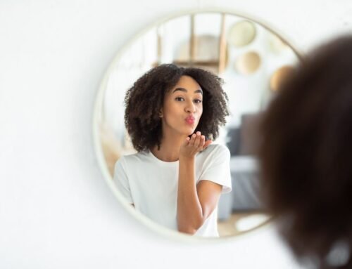 Efecto halo: cómo una sola cualidad distorsiona todo lo que ves de alguien
